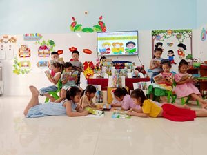Gieo mầm “văn hóa đọc sách” cho trẻ mầm non tại Trường Mầm non Sơn ...